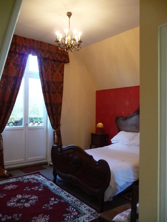 Chateau Lezat - Chambres D'Hotes เลอ ซูเตอร์เรน ห้อง รูปภาพ