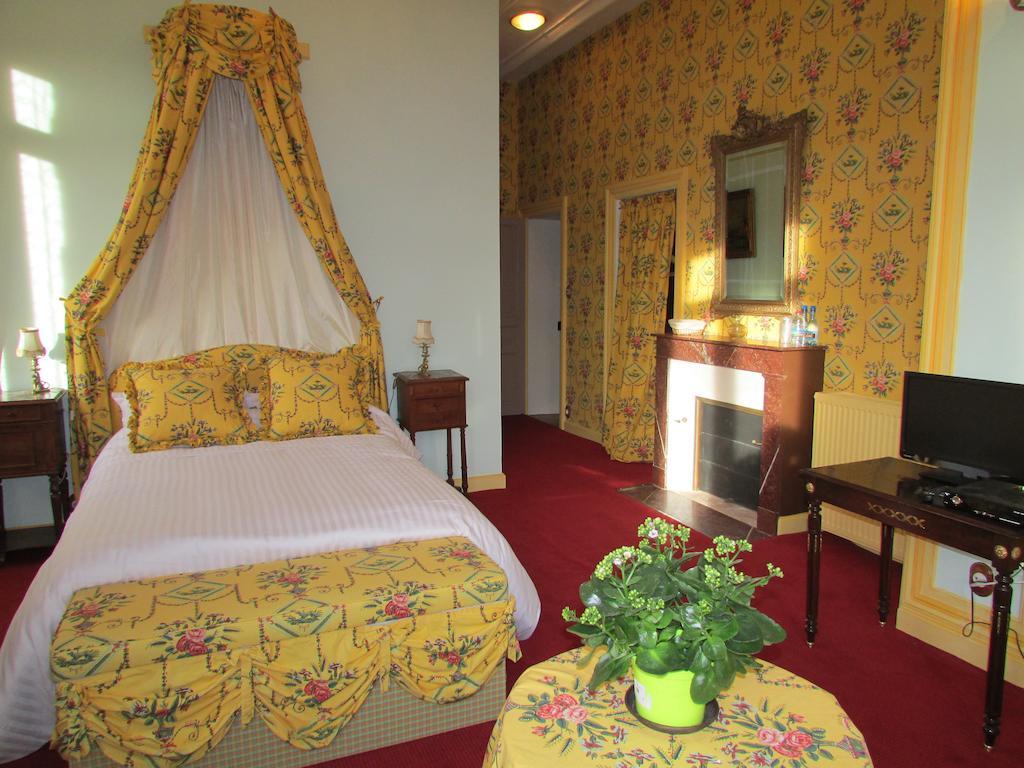 Chateau Lezat - Chambres D'Hotes เลอ ซูเตอร์เรน ห้อง รูปภาพ