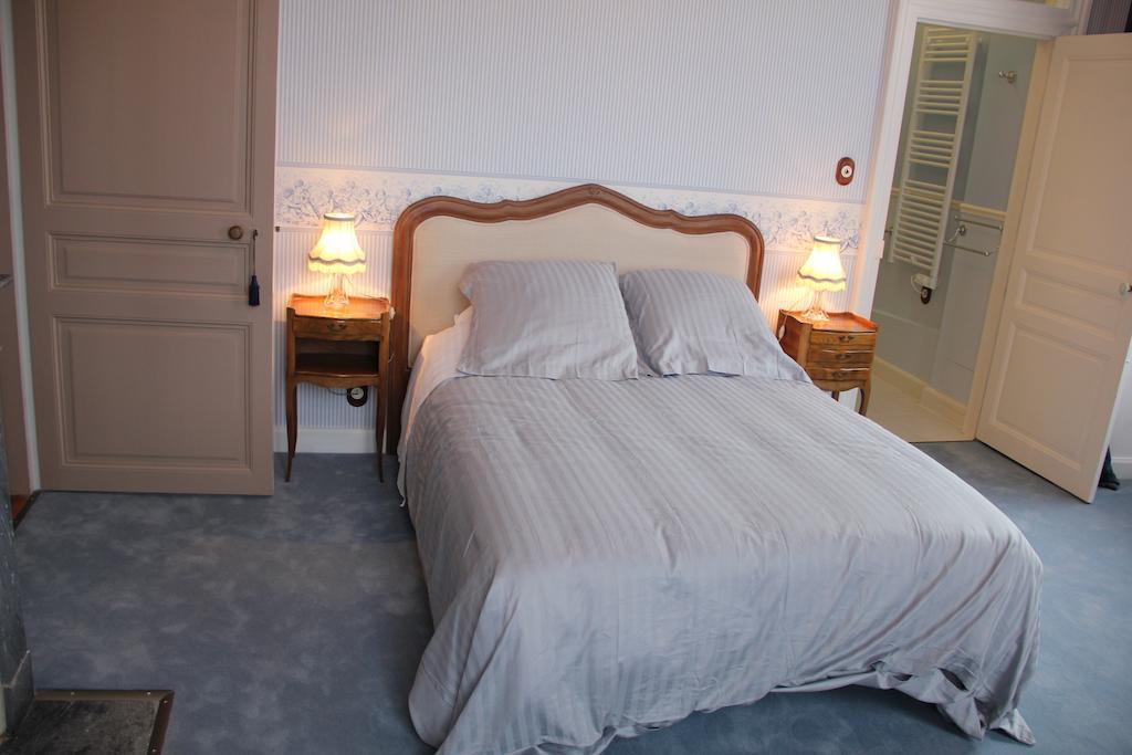 Chateau Lezat - Chambres D'Hotes เลอ ซูเตอร์เรน ห้อง รูปภาพ